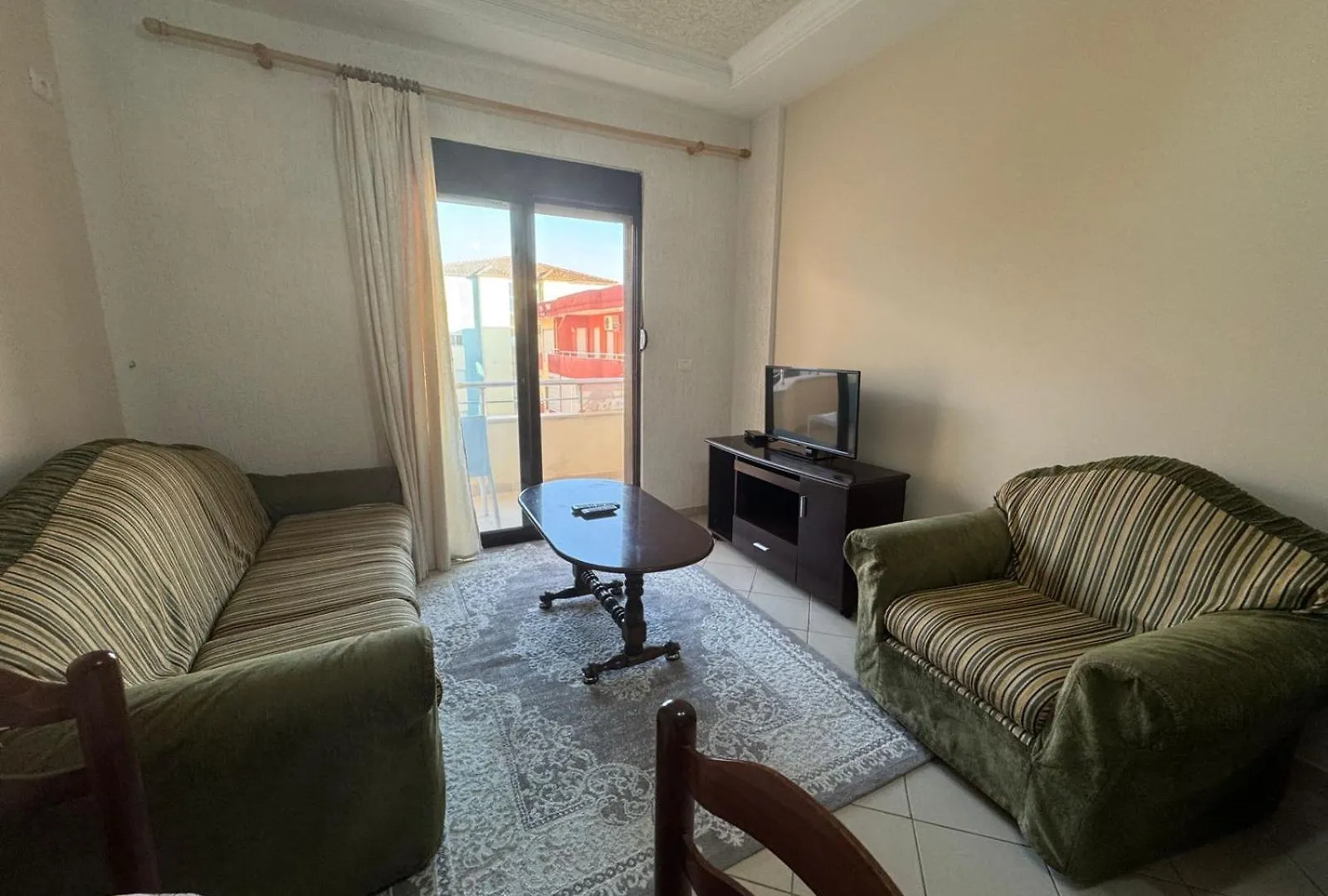 I&S Apartment 2 Golem